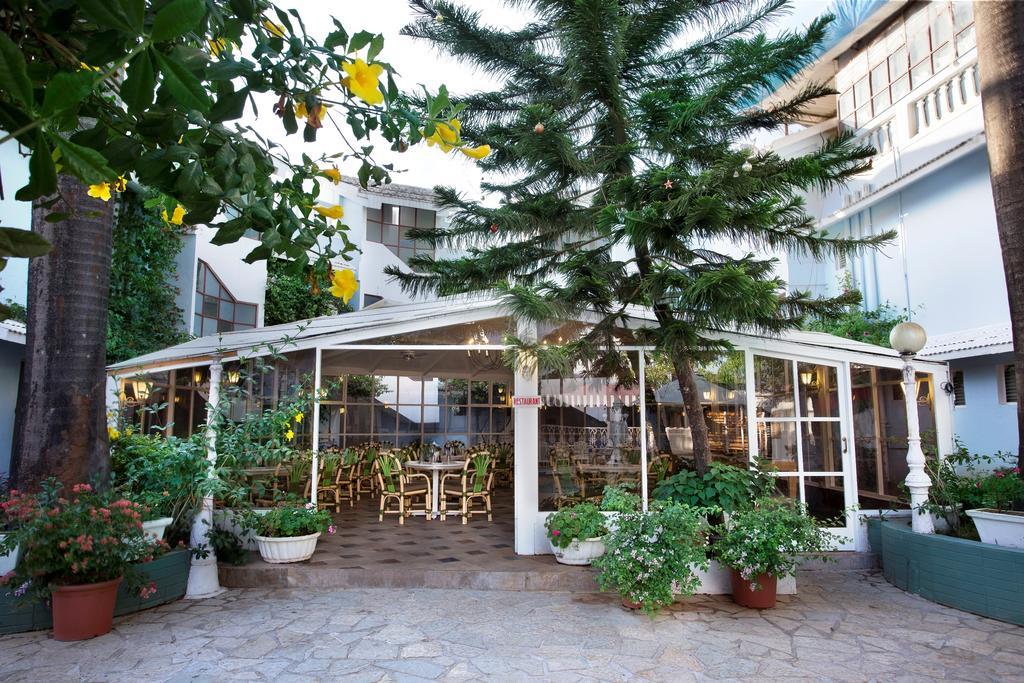 Avion Holiday Resort Лонавала Экстерьер фото